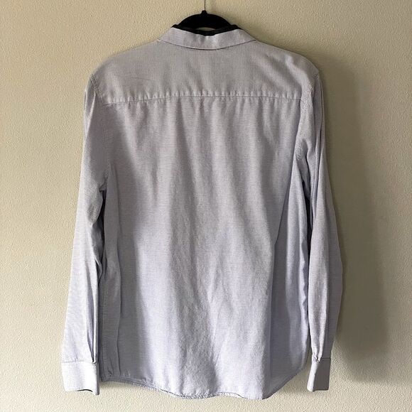 Eighth Ave. Slim Fit, Light Blue Mens Botton Down Dress Shirt. Size Large. - Picture 2 of 4